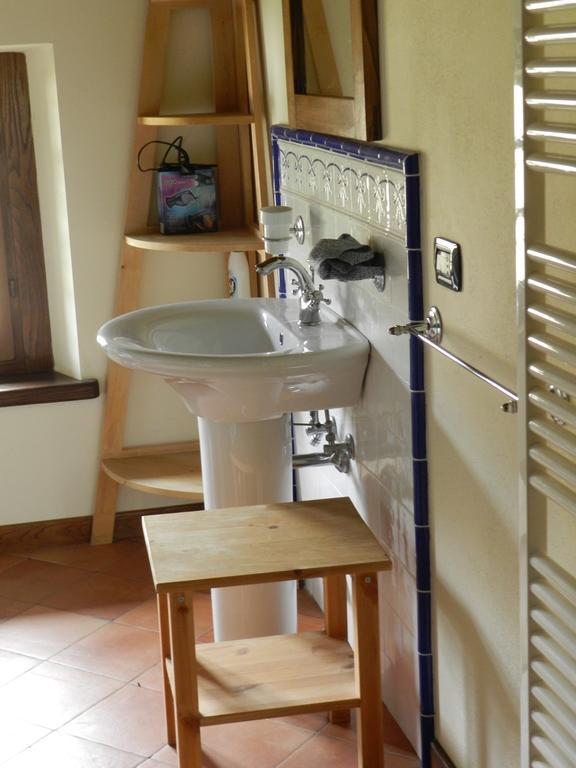 Agriturismo Il Corniolo Castiglione di Garfagnana Δωμάτιο φωτογραφία