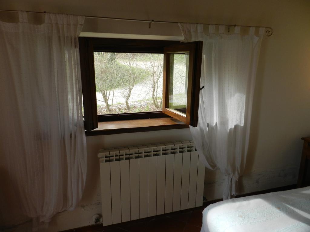 Agriturismo Il Corniolo Castiglione di Garfagnana Δωμάτιο φωτογραφία